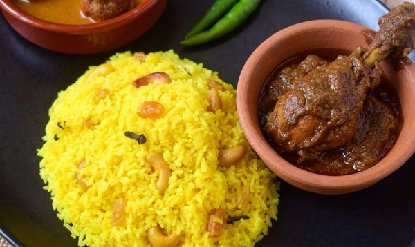 Basanti Pulao Chicken Kosha